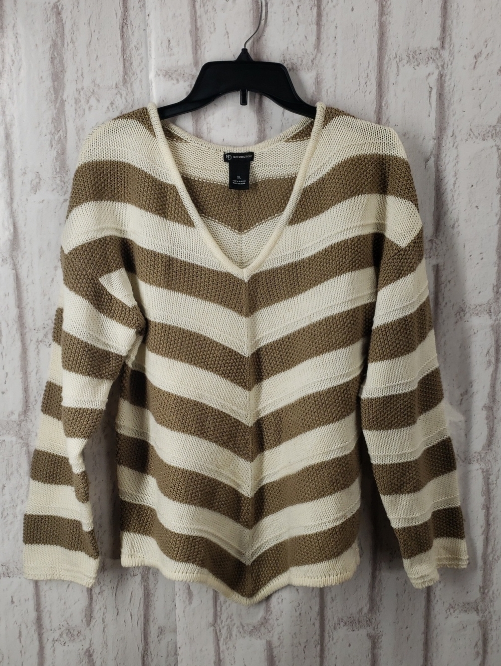 New Directions Striped V-Neck Sweater in Cream and Brown. XL